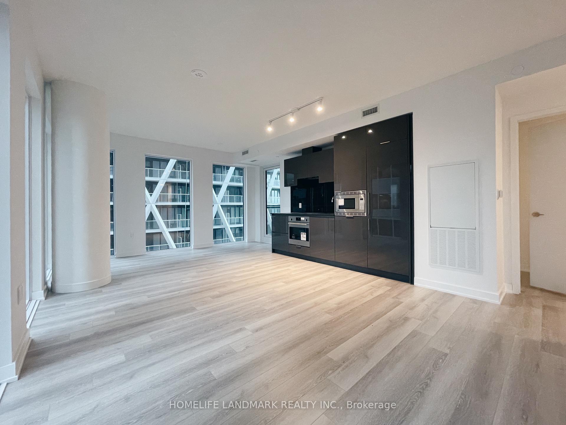 2 Bedrooms Condo at 238 Simcoe,  Toronto For sale