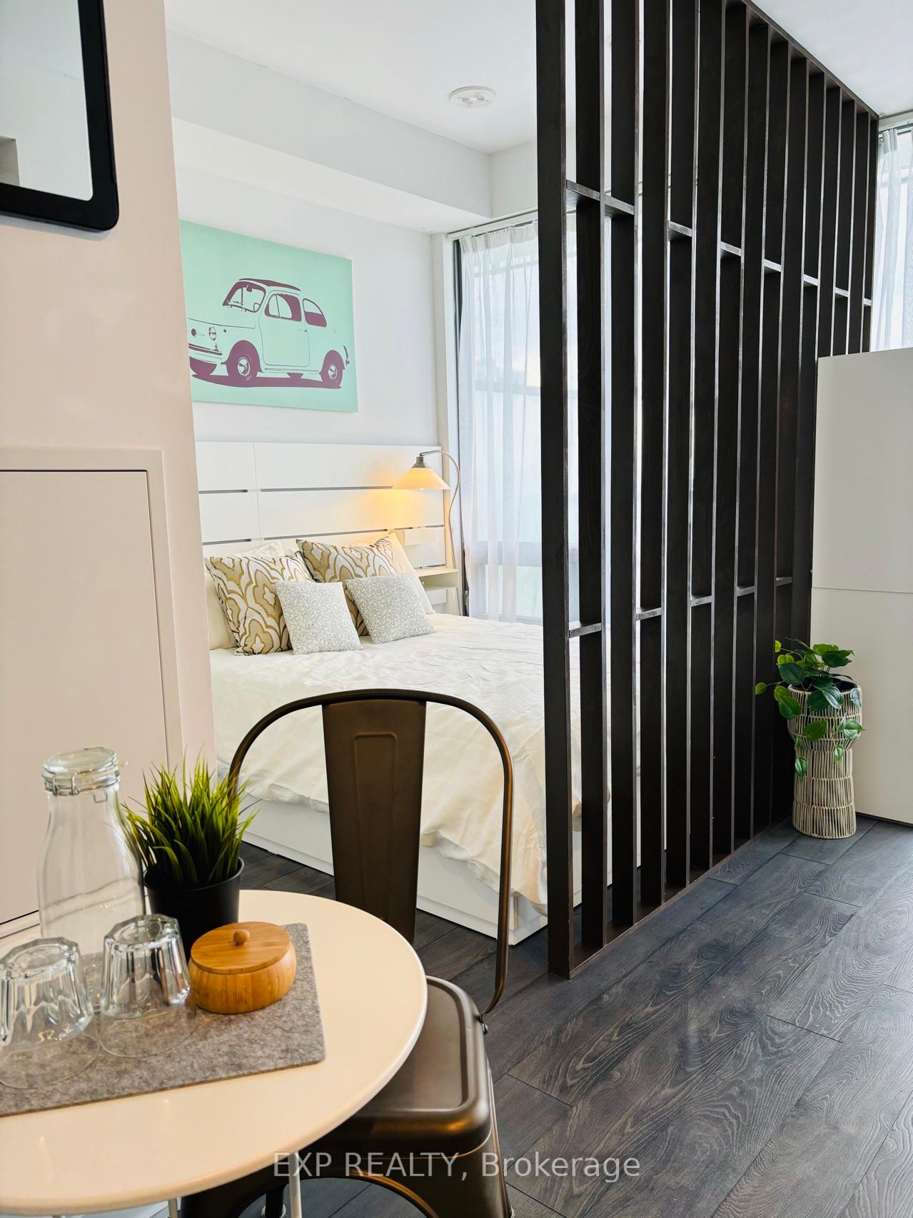 1 Bedroom Condo at 50 Charles, Toronto For sale