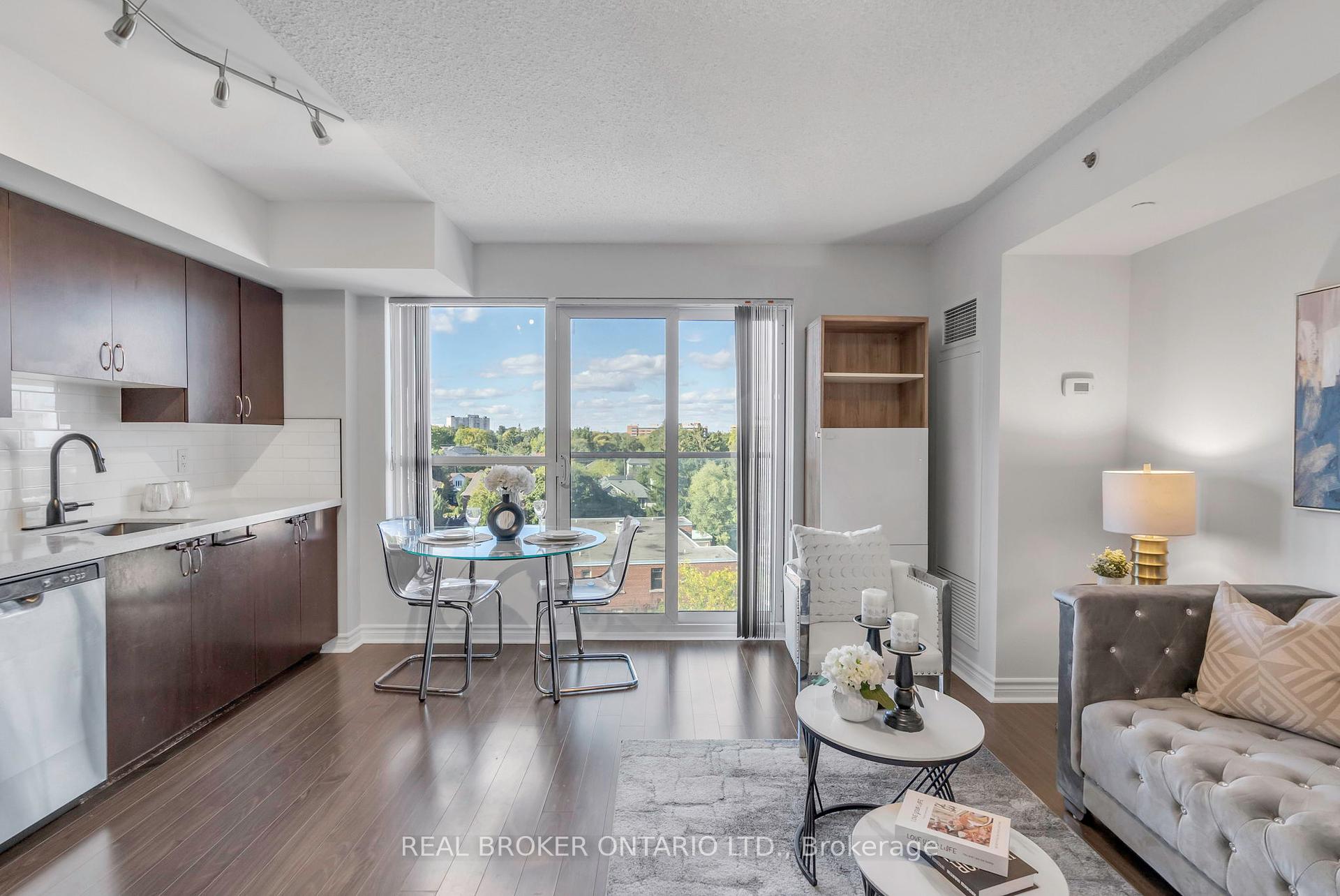 1 Bedroom Condo at 35 Saranac, Toronto For sale