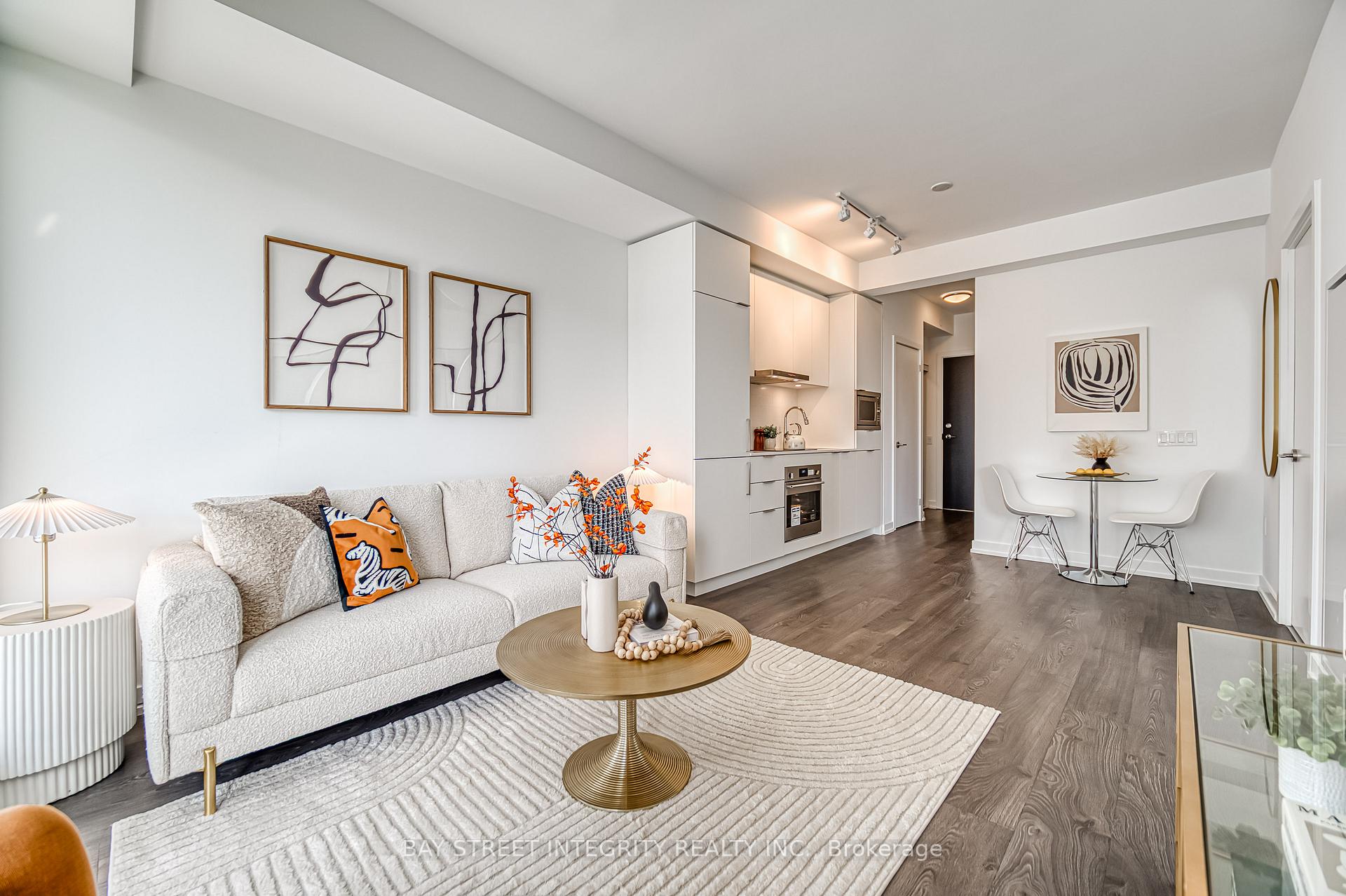 1 Bedroom Condo at 7 Golden Lion, Toronto For sale
