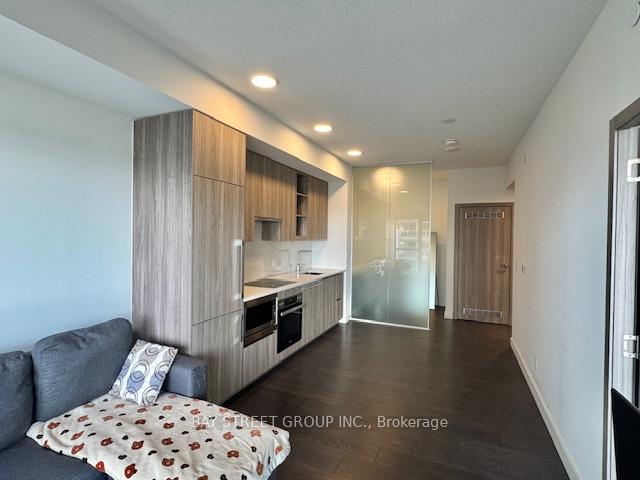 2 Bedrooms Condo at 27 McMahon, Toronto For sale