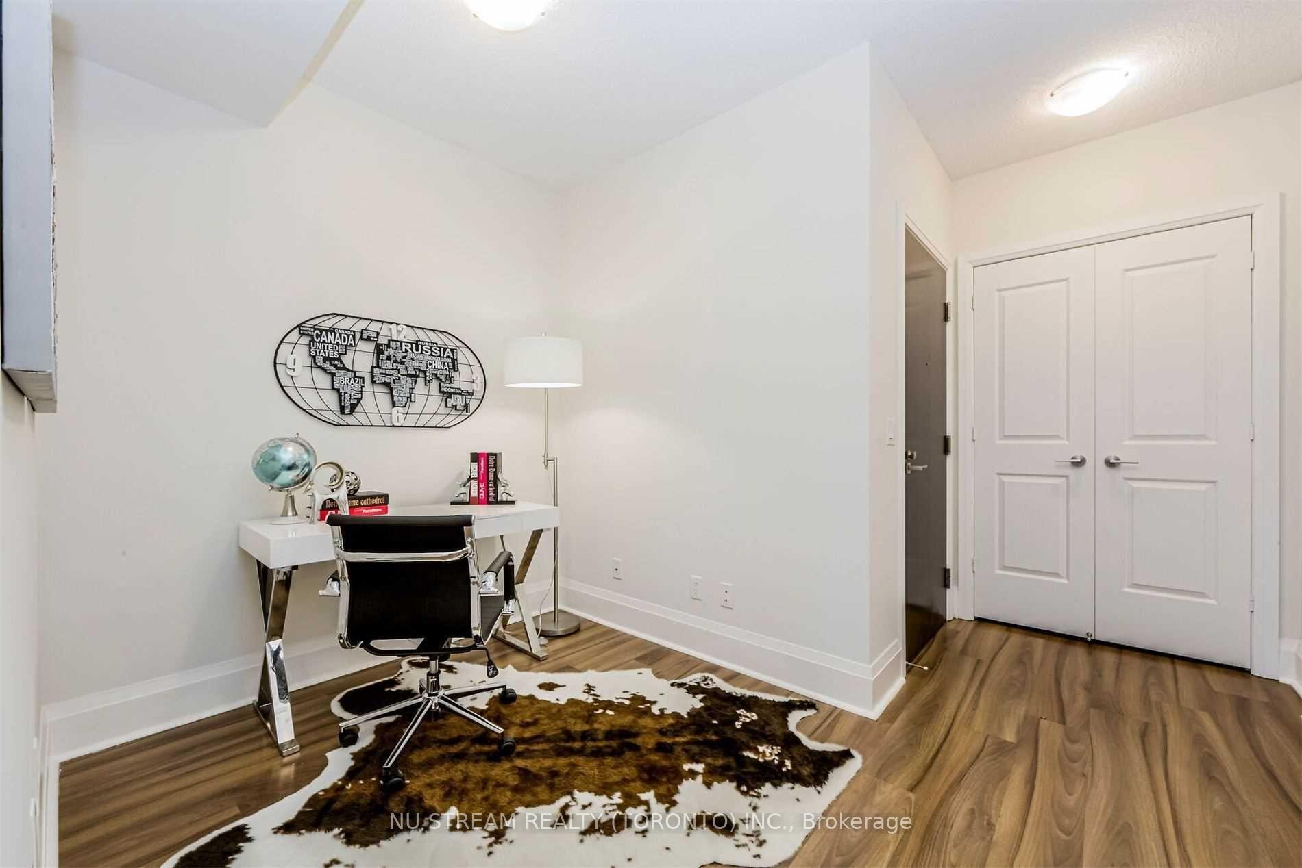 2 Bedrooms Condo at 100 Harrison Garden,  Toronto For sale