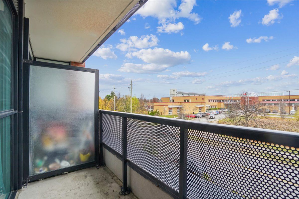 681 Yonge Street 209