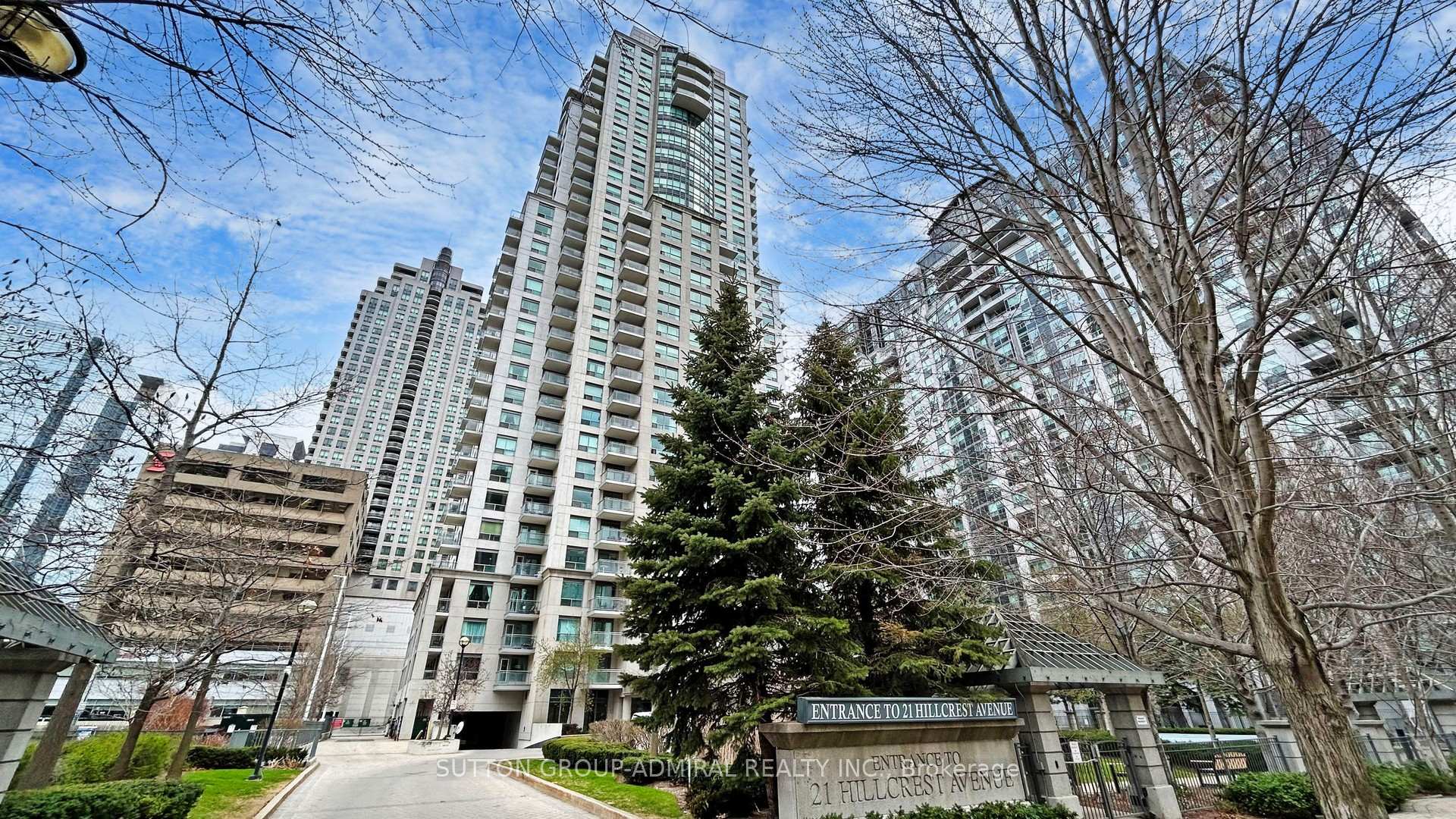 1 Bedroom Condo at 21 Hillcrest, Toronto For sale