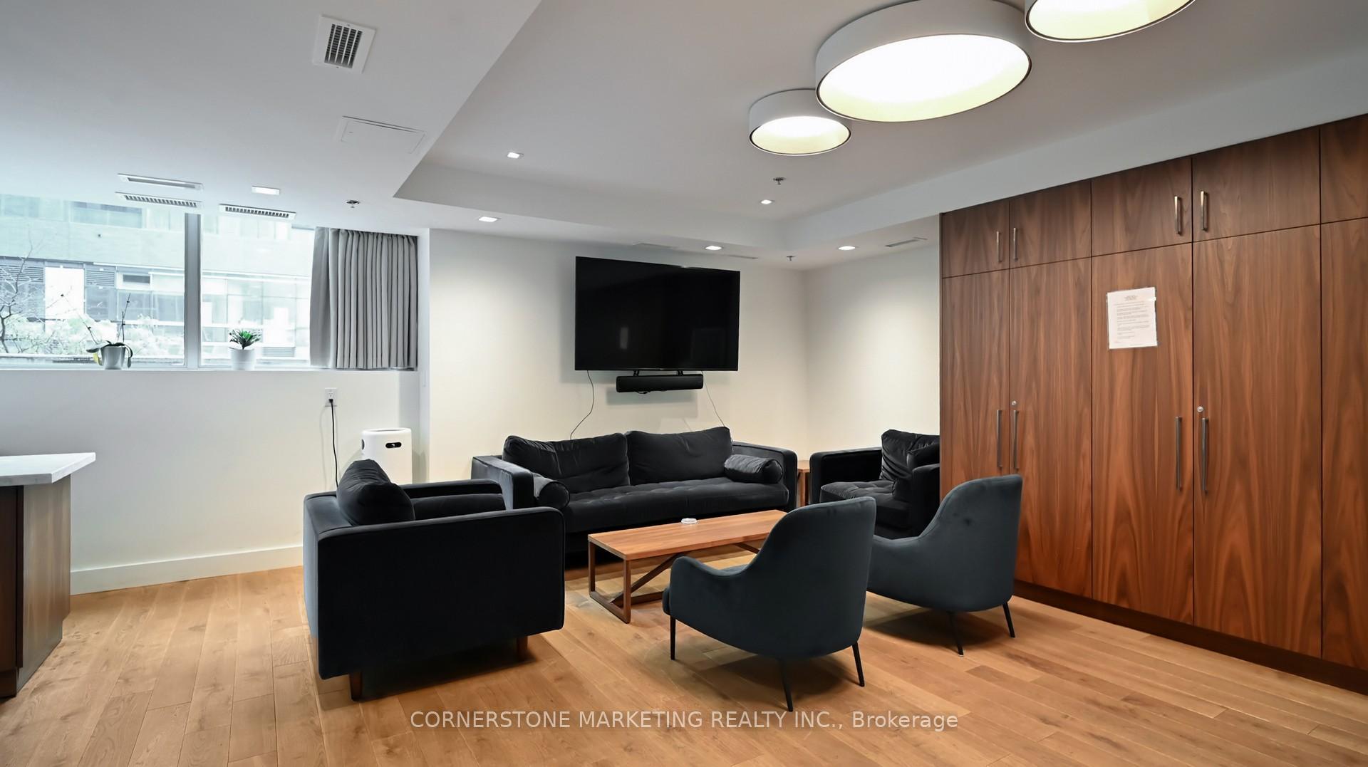 3 Bedrooms Condo at 81 Navy Wharf, Toronto For sale