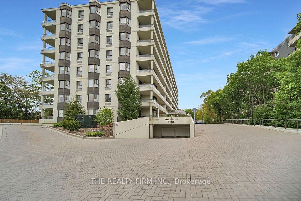 1180 Commissioners Road