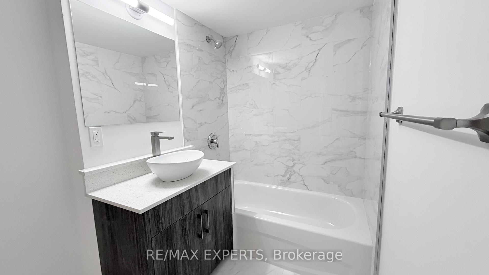 1 Bedroom Condo at 45 Connaught, Toronto For sale