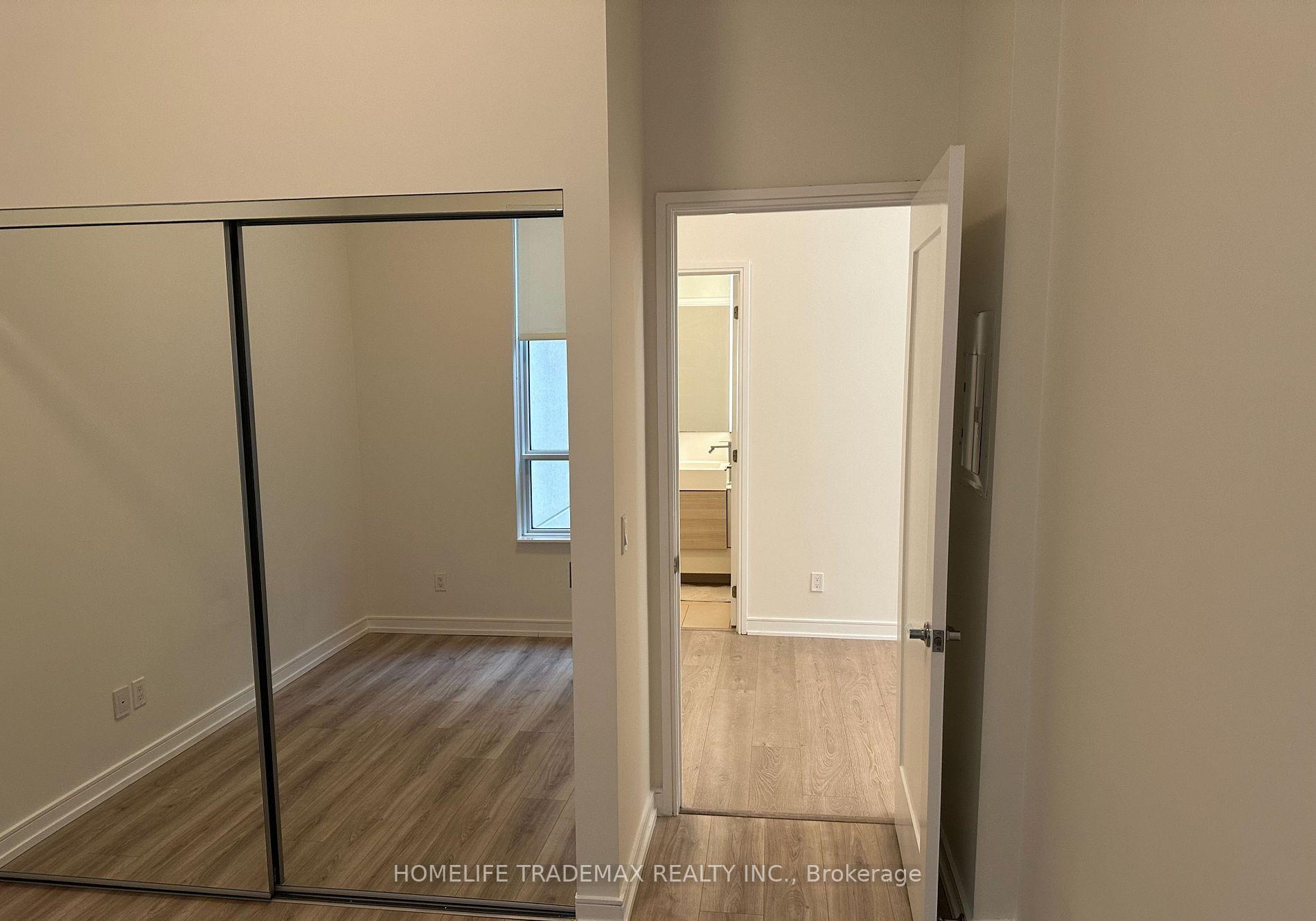 2 Bedrooms Condo at 88 Scott,  Toronto For sale