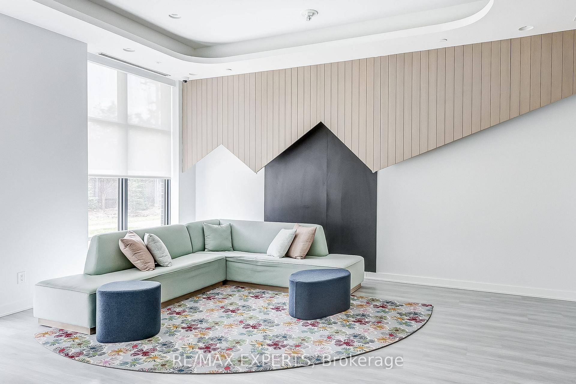 2 Bedrooms Condo at 188 Fairview Mall,  Toronto For sale