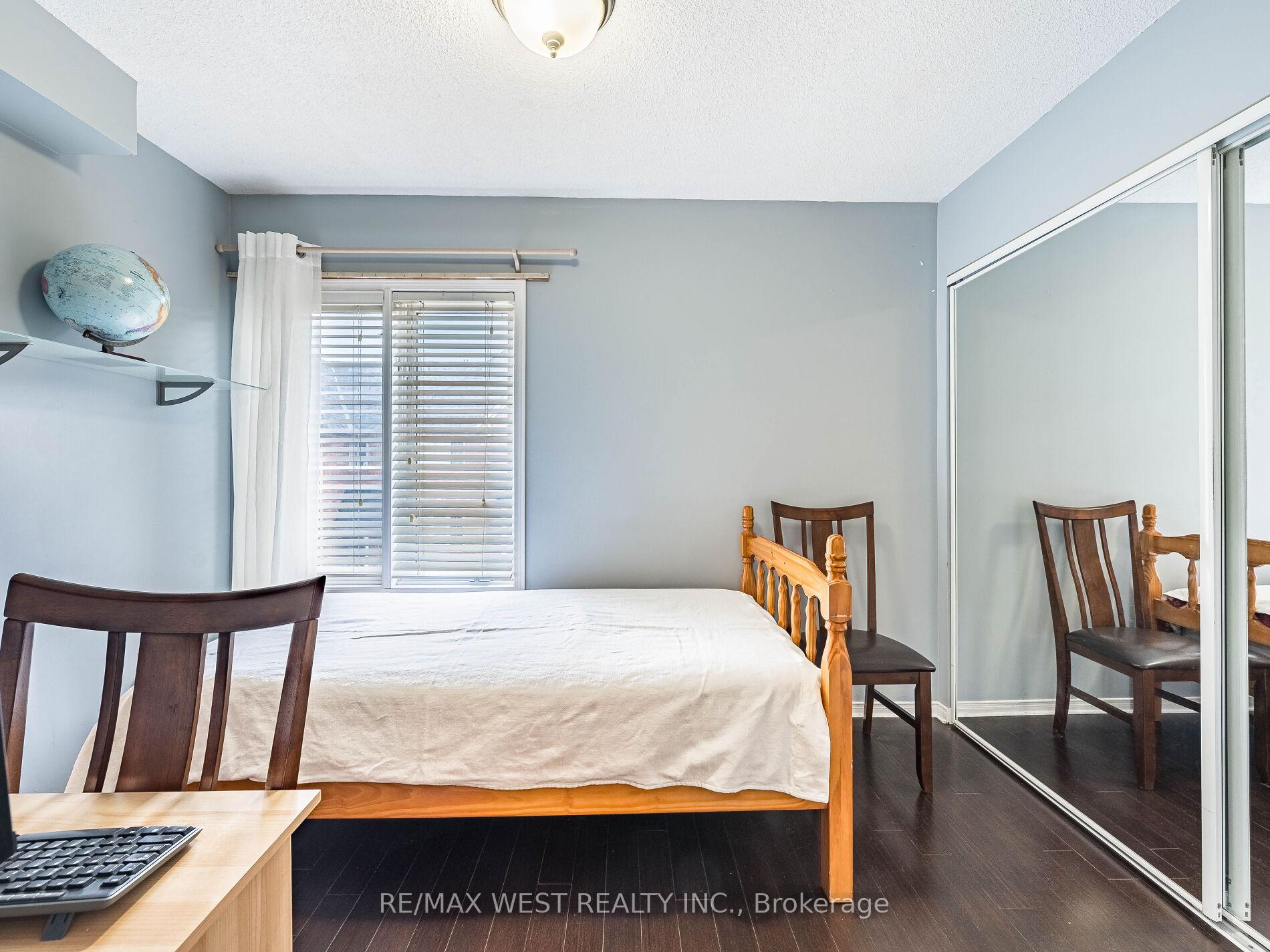 4 Bedrooms Condo at 1168 Arena, Mississauga For sale