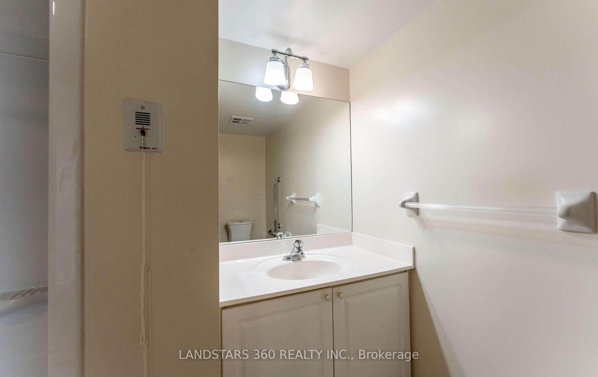 2 Bedrooms Condo at 3088 Kennedy, Toronto For sale