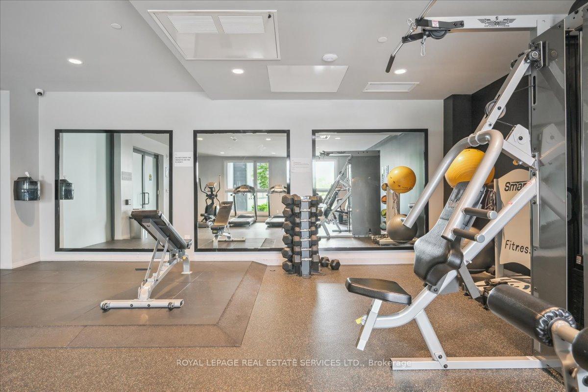 2 Bedrooms Condo at 95 DUNDAS, Oakville For sale