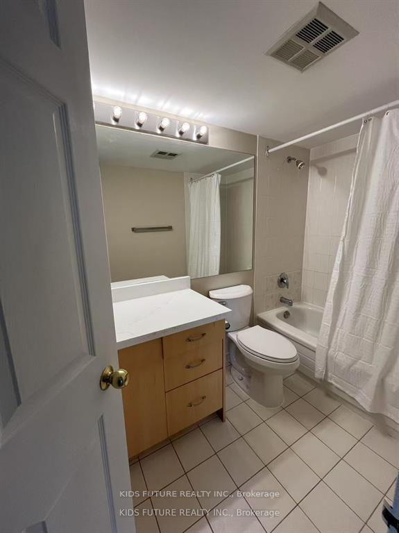 2 Bedrooms Condo at 2177 Burnhamthorpe,  Mississauga For sale