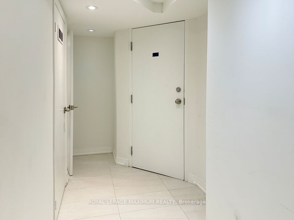 Exterior Hall Way