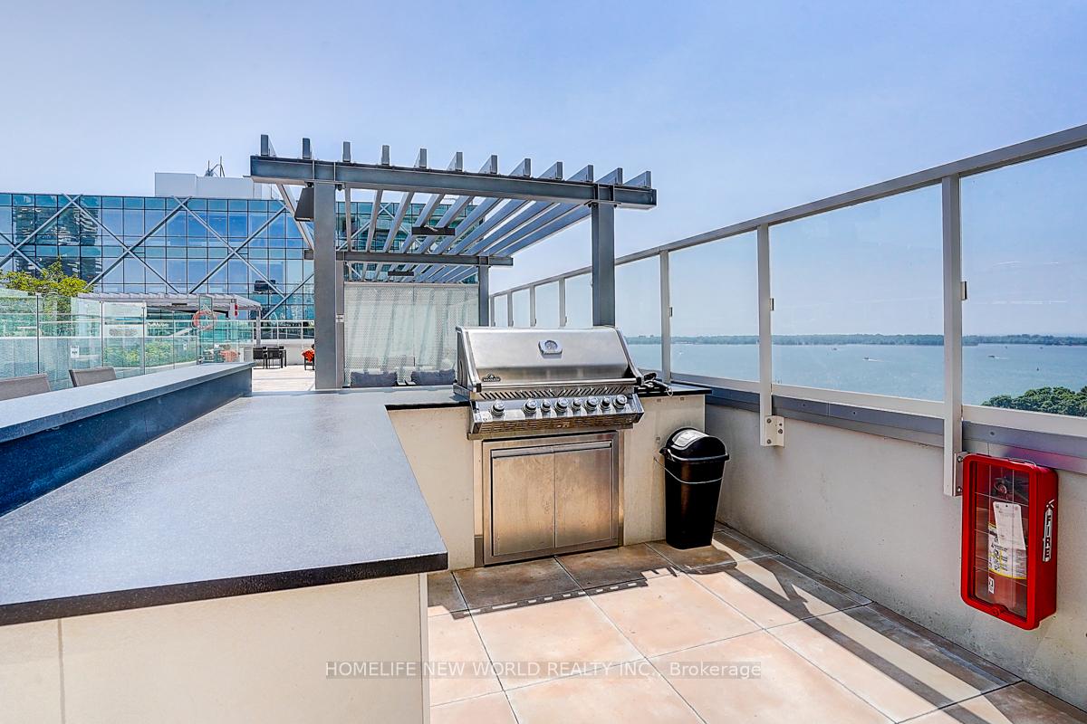 1 Bedroom Condo at 15 Queens, Toronto For sale