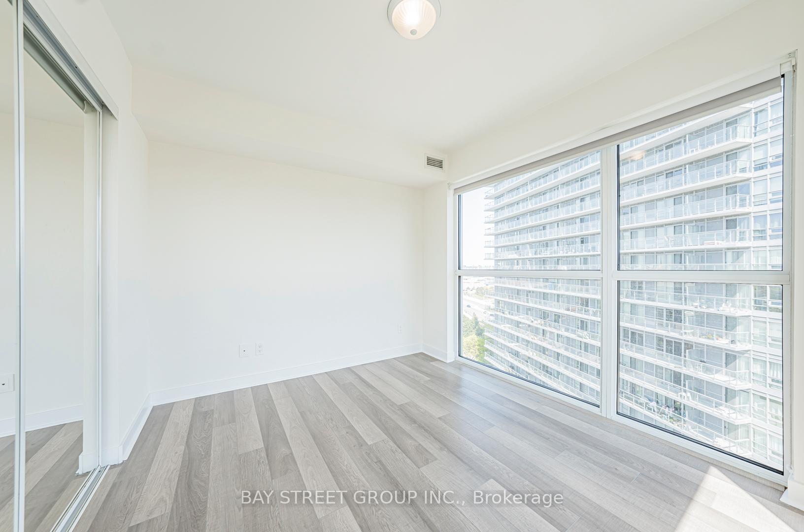 1 Bedroom Condo at 275 Yorkland, Toronto For sale