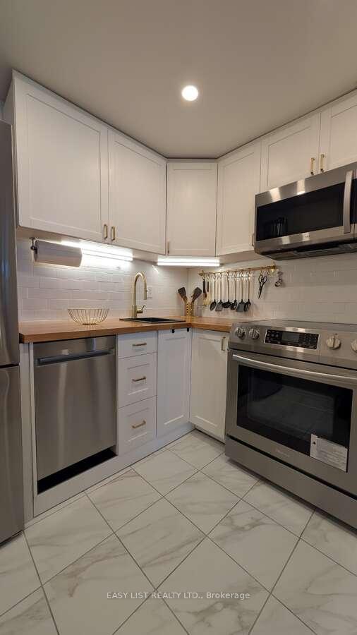 2 Bedrooms Condo at 117 Gerrard, Toronto For sale