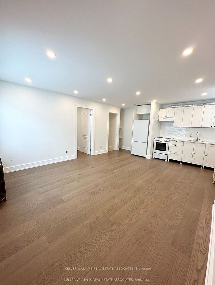 237 Lakeshore