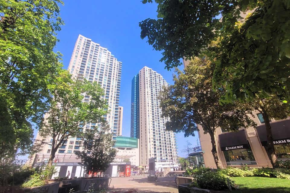 77 Harbour Square