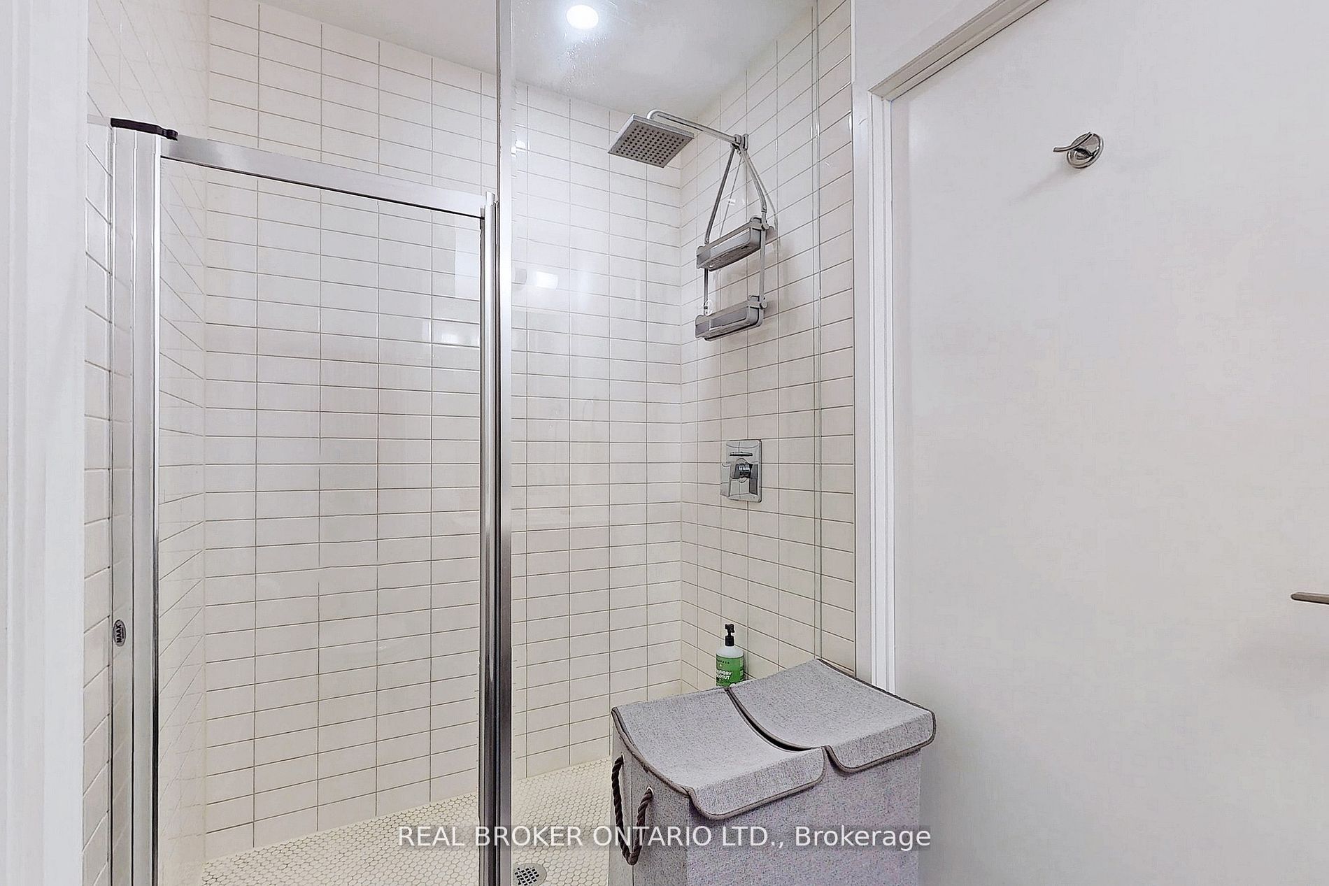 2908 Highway 7 Road, #3204