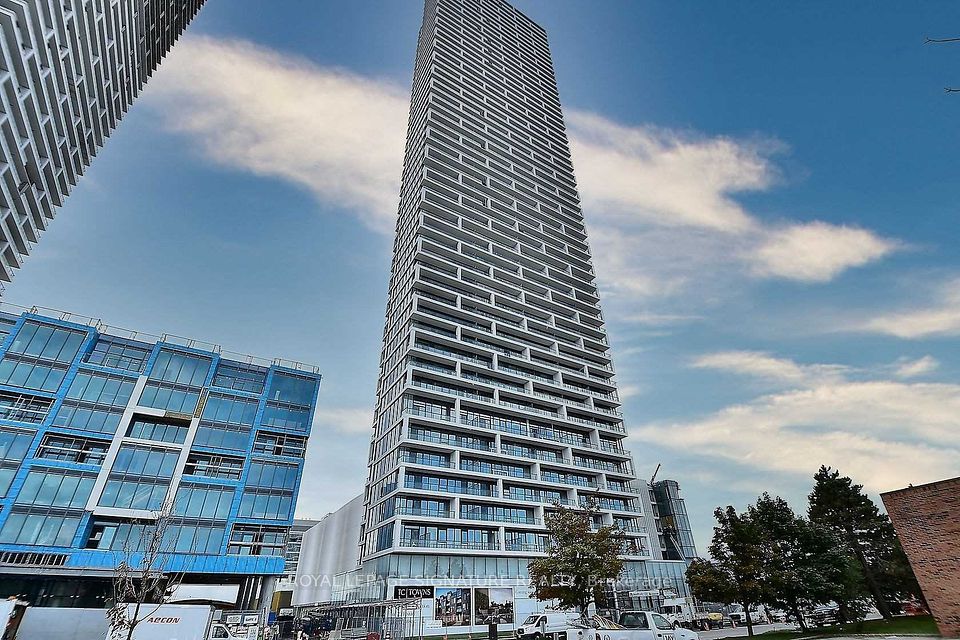 898 Portage