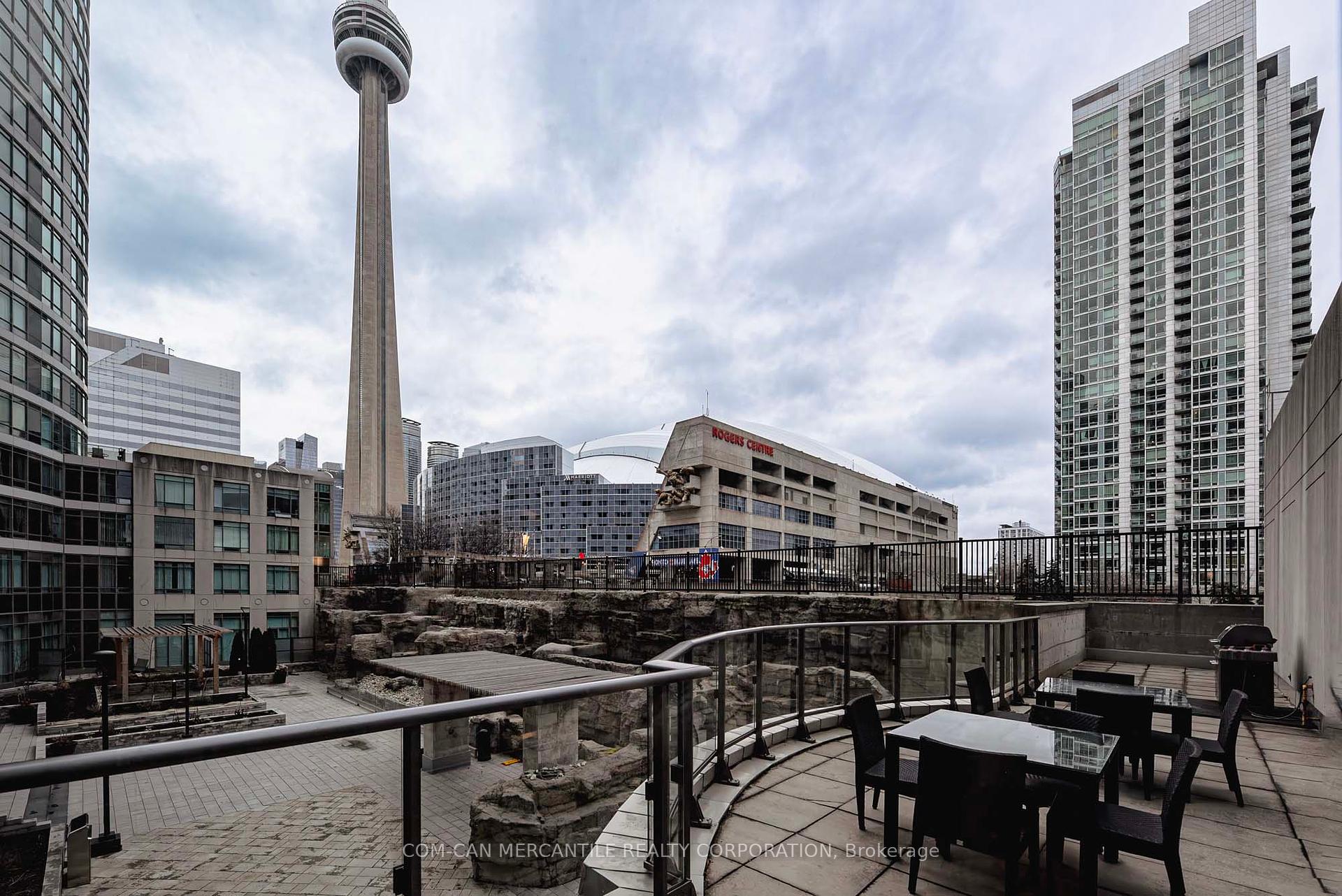2 Bedrooms Condo at 361 Front,  Toronto For sale