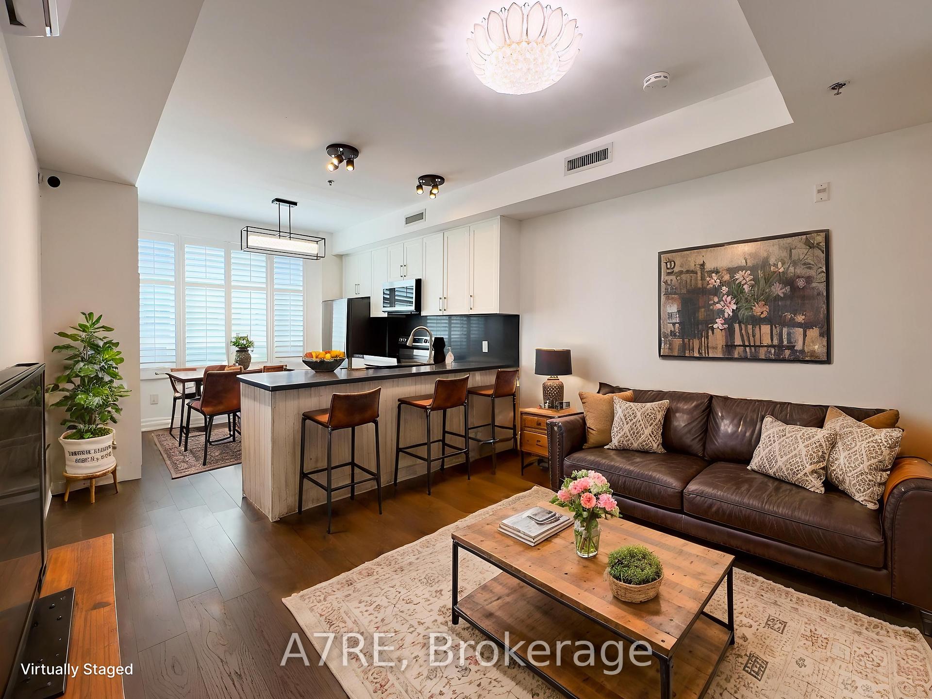 3 Bedrooms Condo at 724 Sheppard, Toronto For sale