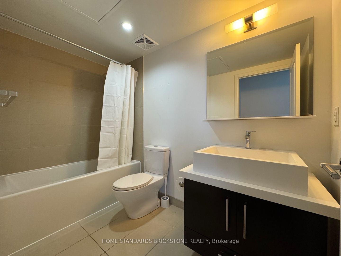 1080 Bay Street, #3411