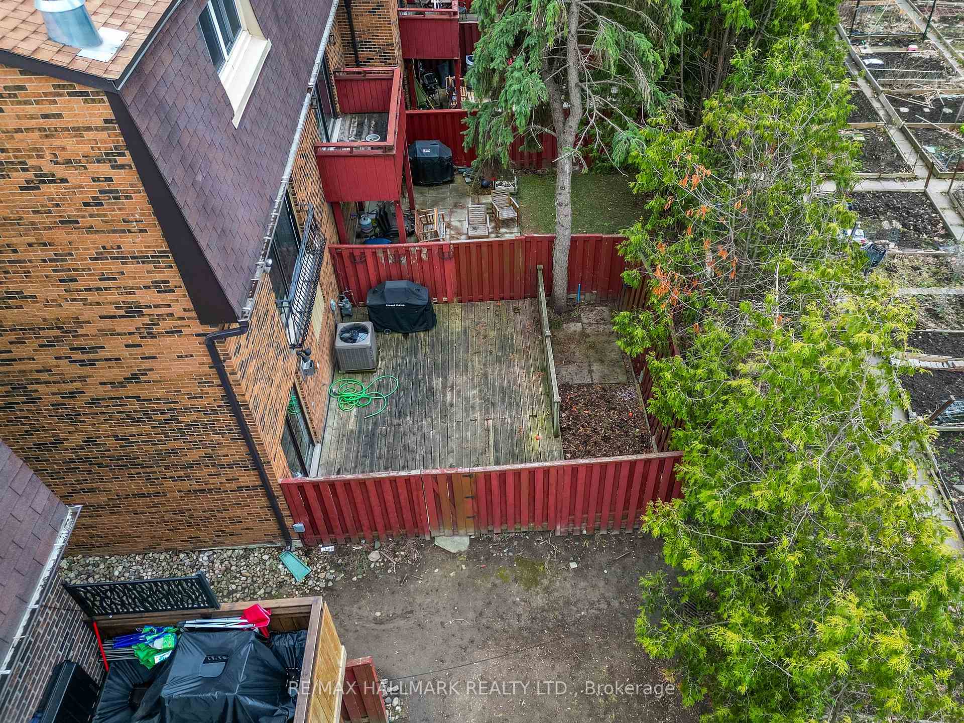 3 Bedrooms Condo at 60 Bards Walkway, Toronto For sale