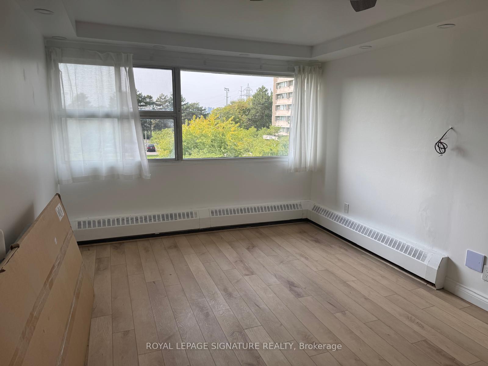 2 Bedrooms Co-op at 725 Don Mills, Toronto For sale