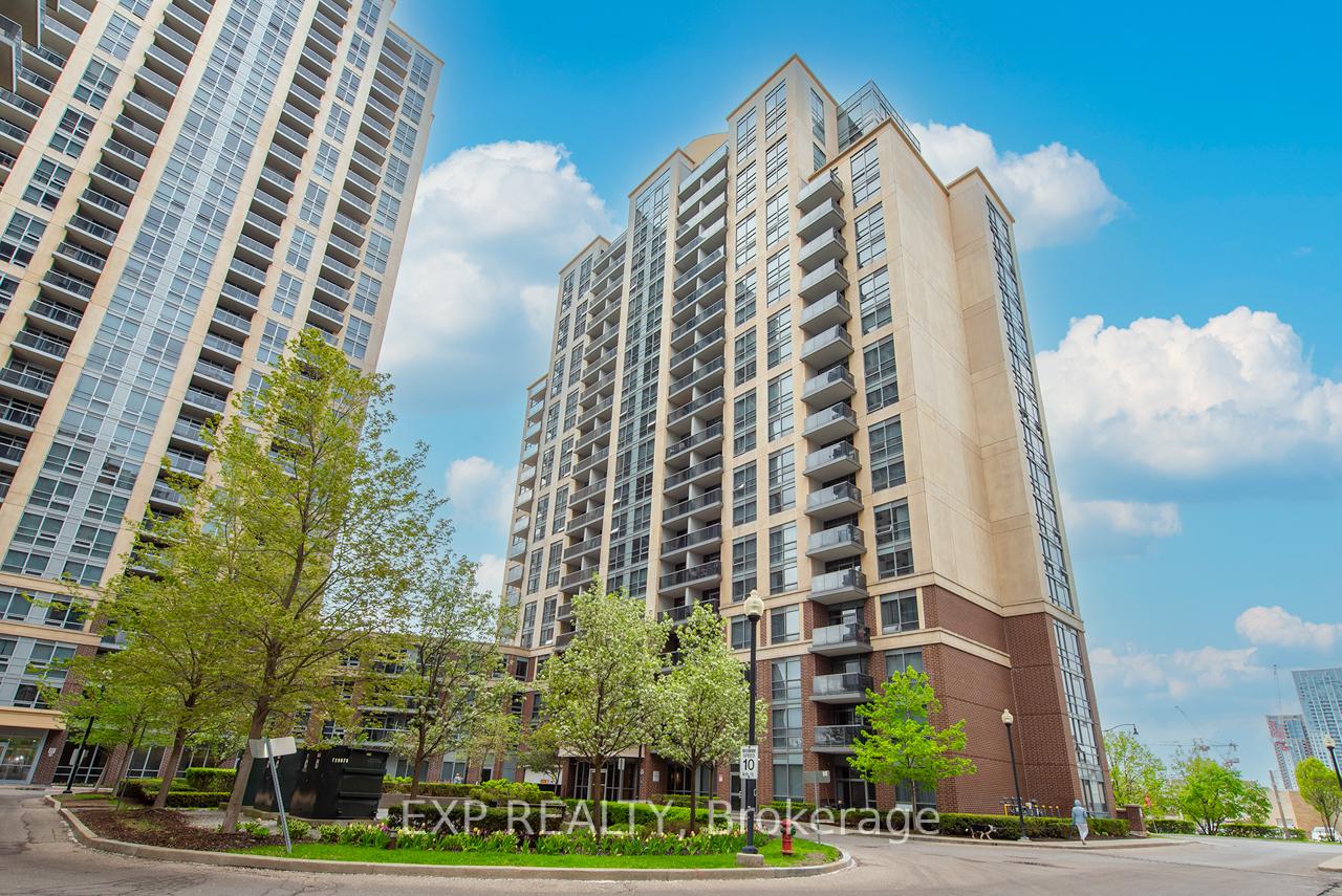 2 Bedrooms Condo at 1 Michael Power, Toronto For sale