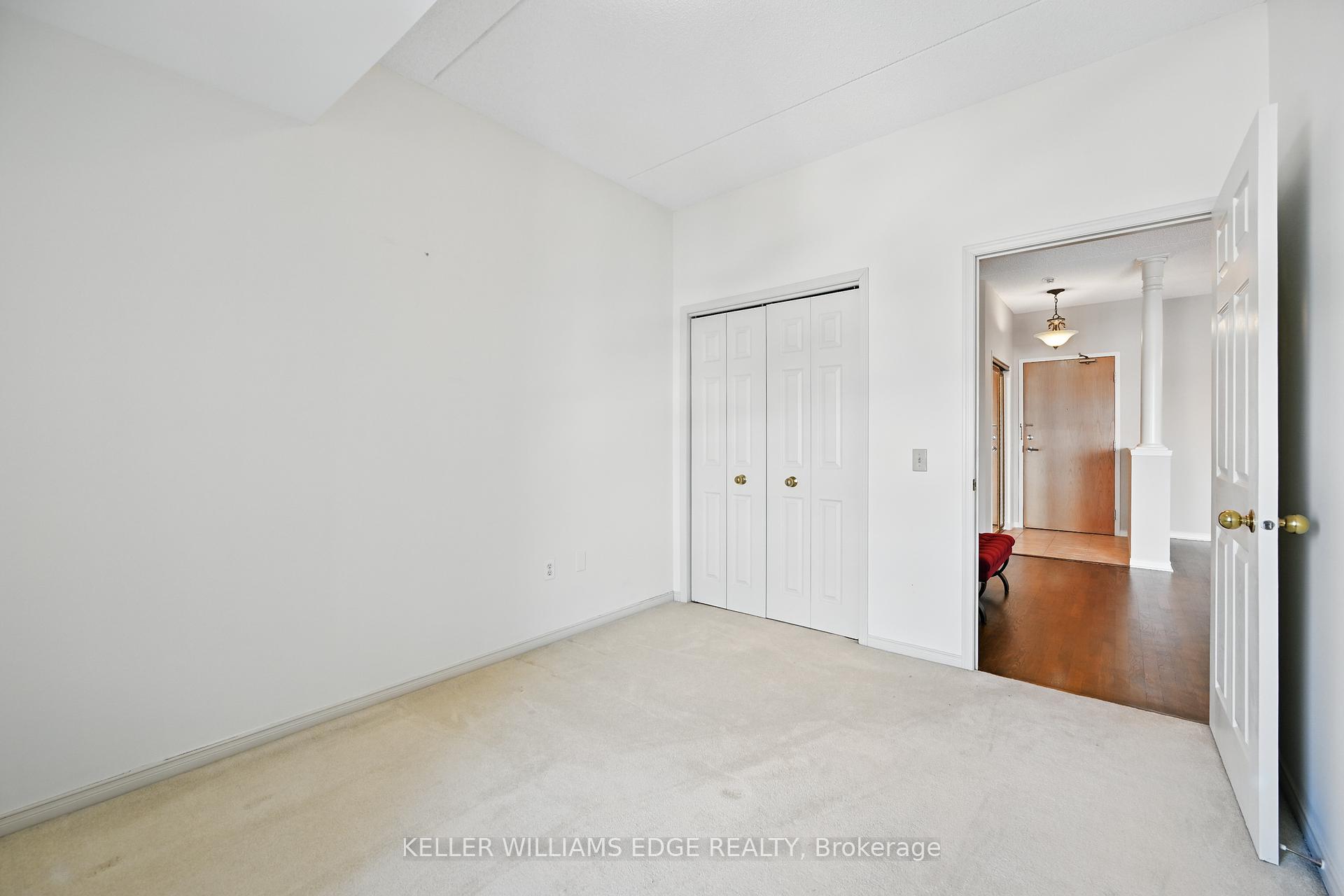 2 Bedrooms Condo at 2085 Amherst Heights,  Burlington For sale