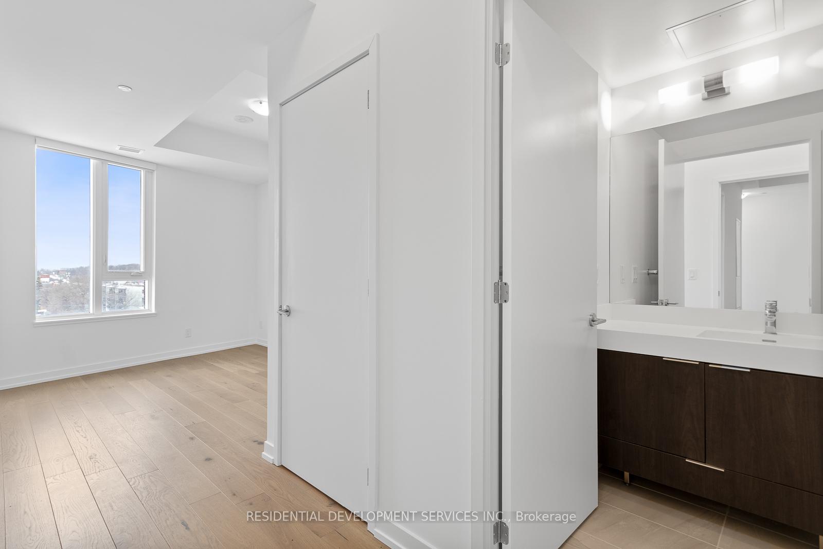 3 Bedrooms Condo at 3100 Keele,  Toronto For sale
