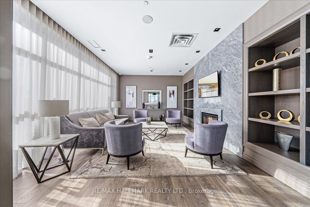 2 Bedrooms Condo at 501 St Clair, Toronto For sale
