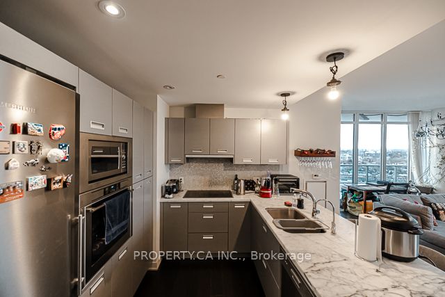 90 Park Lawn Road, #2811