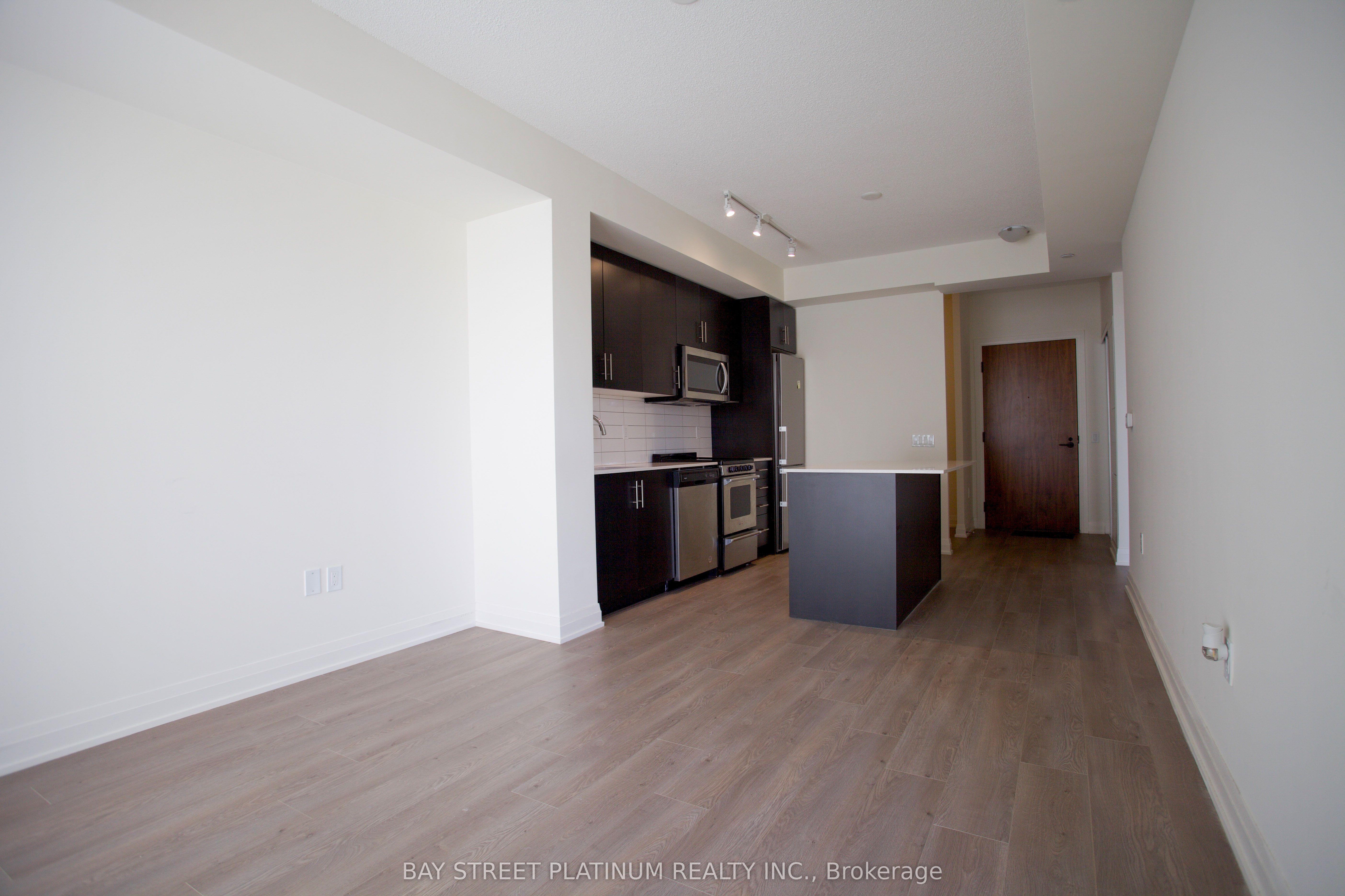509 DUNDAS Street, #602