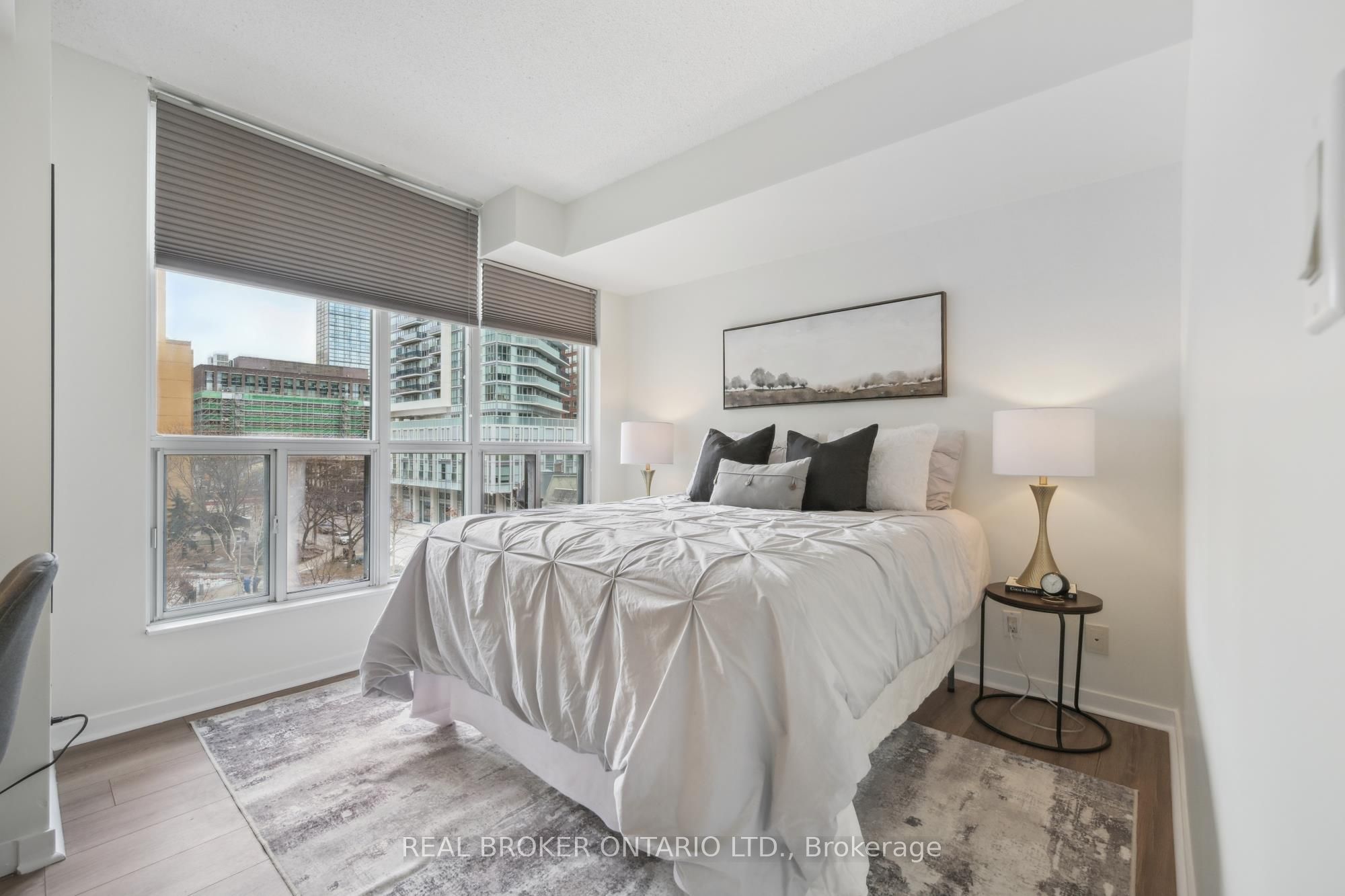 #501 - 76 Shuter Street, Toronto, ON M5B 1B4
