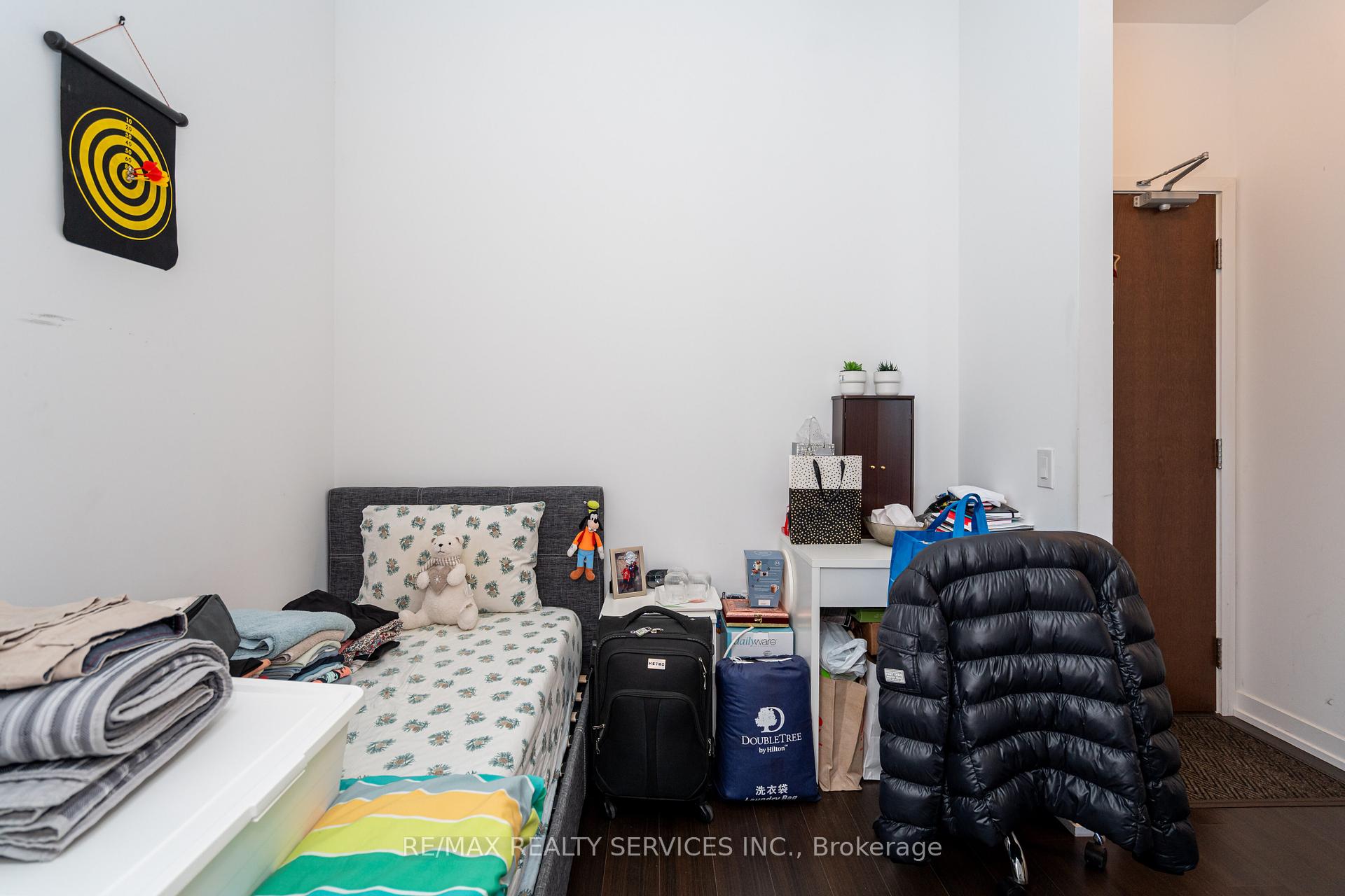 1 Bedroom Condo at 2560 Eglinton, Mississauga For sale