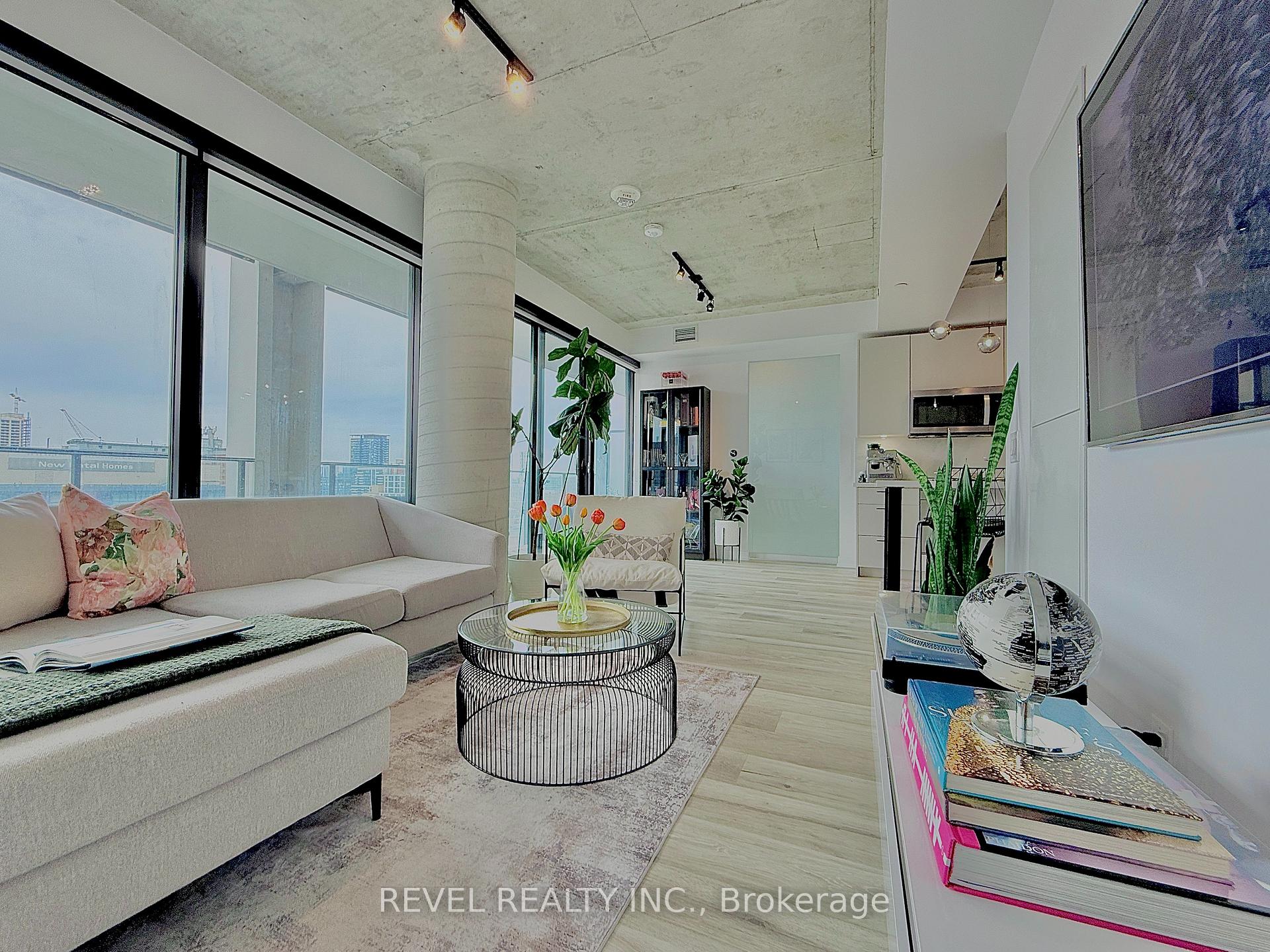 2 Bedrooms Condo at 55 Ontario, Toronto For sale
