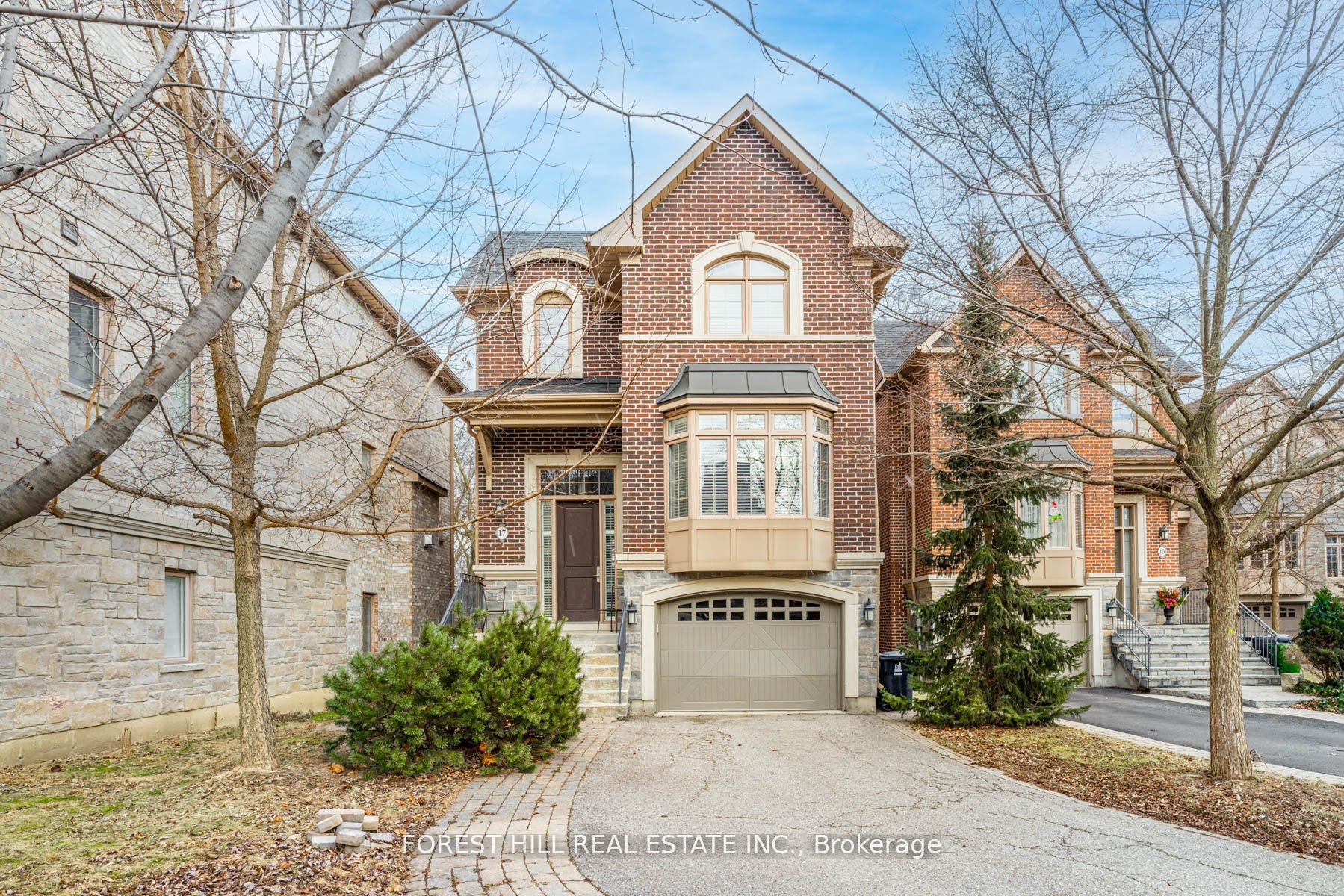 17 Leona Drive, Toronto, ON M2N 4V3