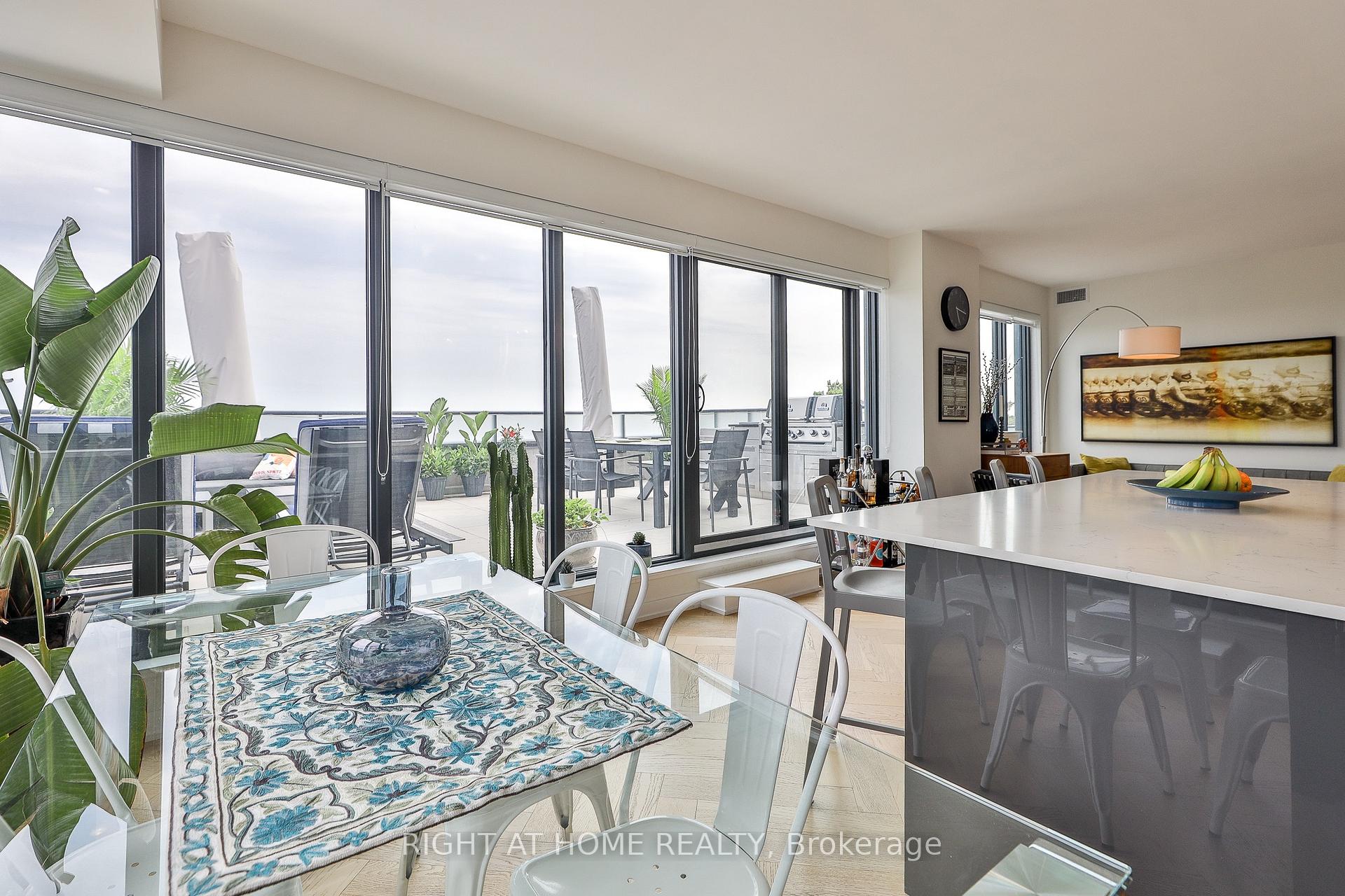 2 Bedrooms Condo at 430 Roncesvalles, Toronto For sale