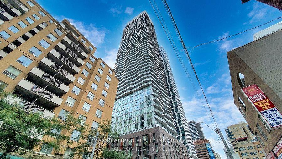 3 Bedrooms Condo at 100 Dalhousie, Toronto For sale