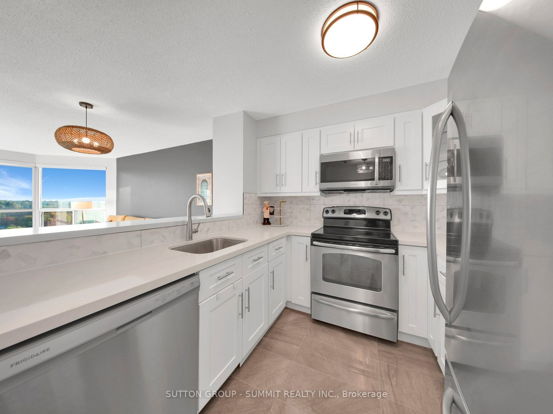 2155 Burnhamthorpe Road W, #1208
