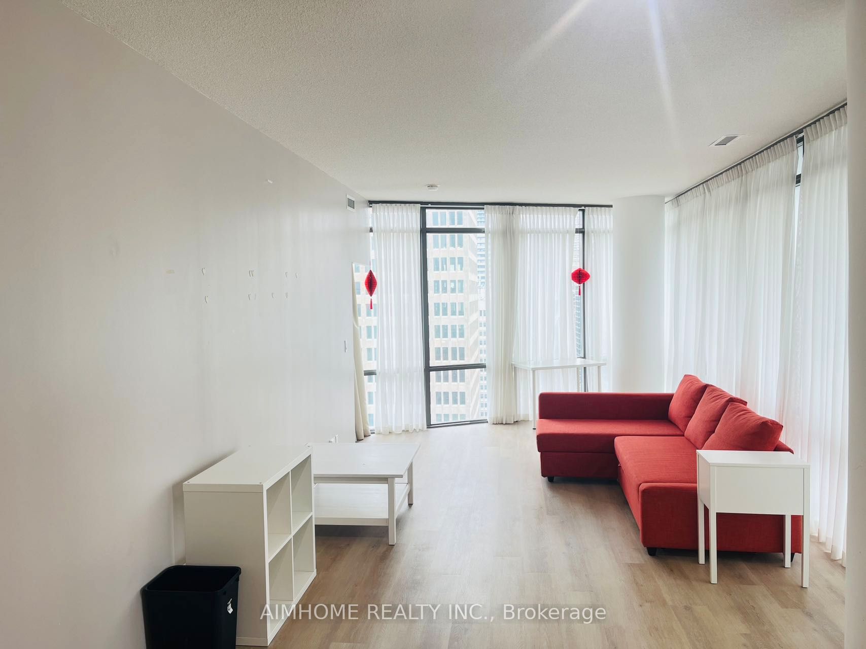 832 Bay Street, #2405