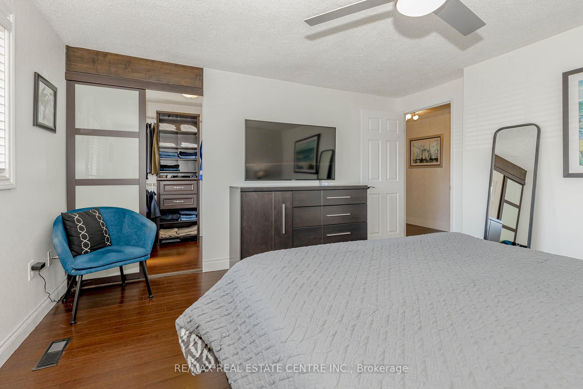 3 Bedrooms Condo at 1526 Lancaster,  Oakville For sale