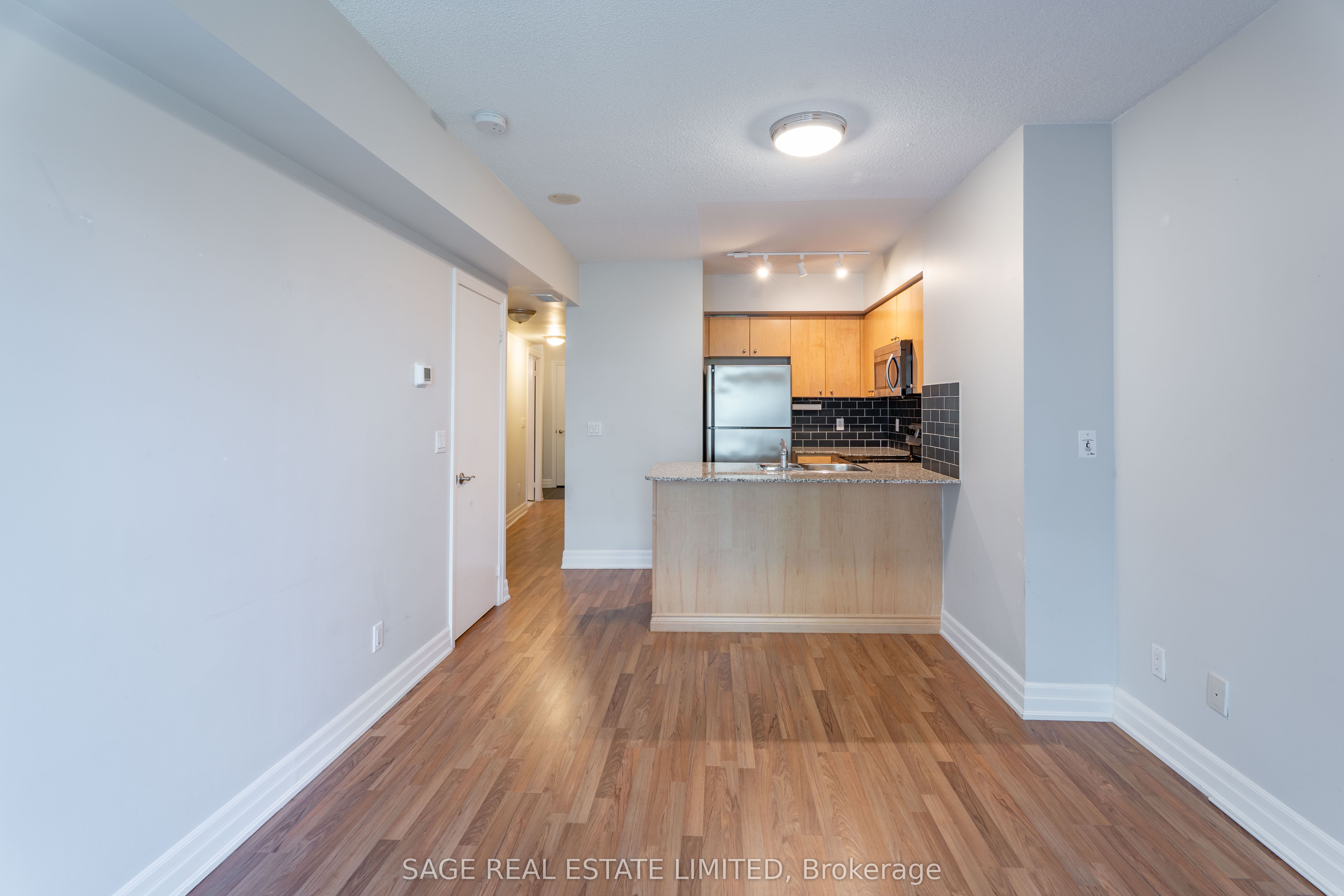 8 Scollard Street, #411