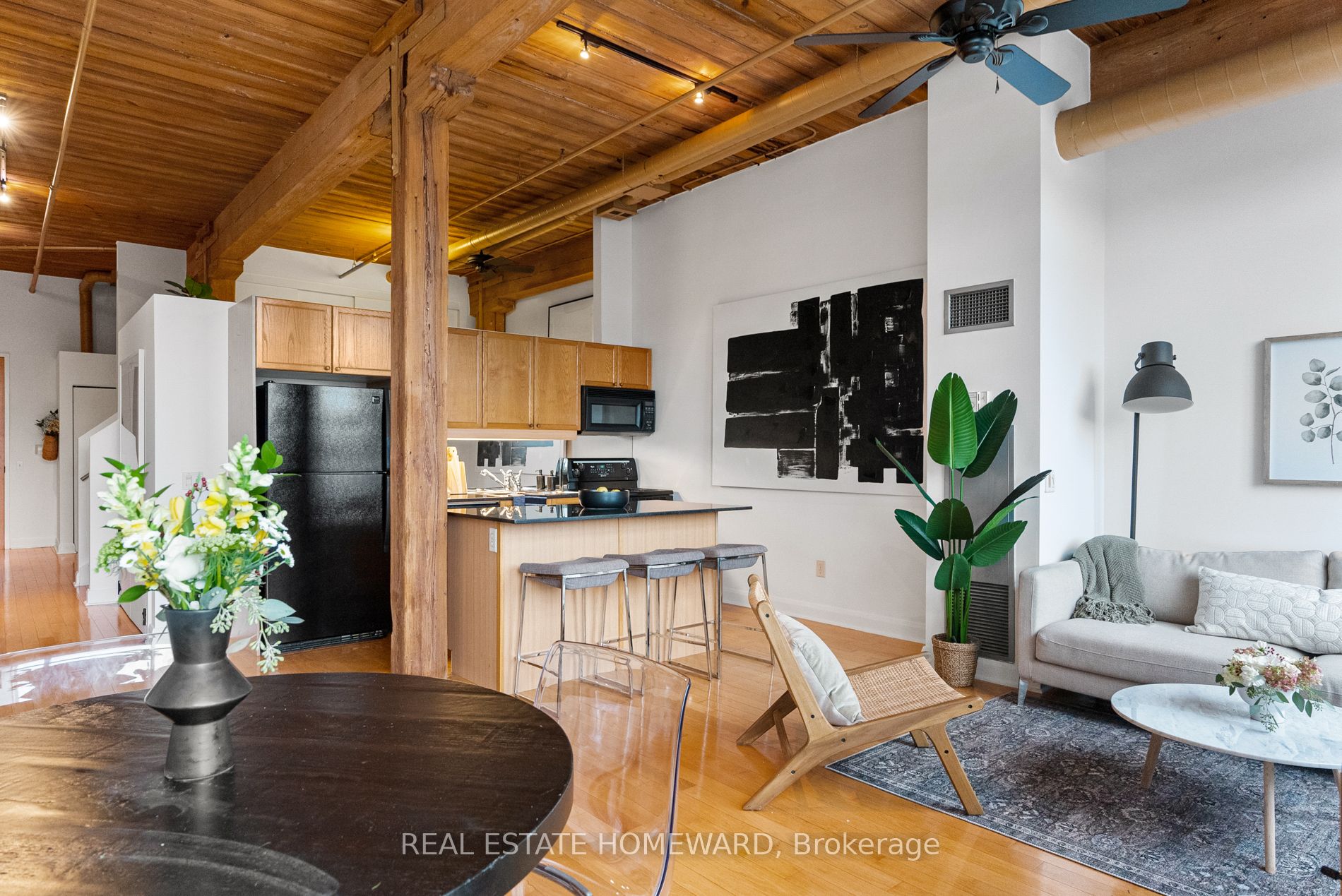 993 Queen Street W, #315