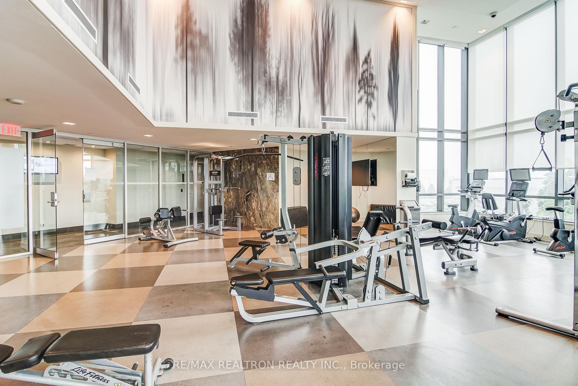 2 Bedrooms Condo at 215 Sherway Gardens, Toronto For sale