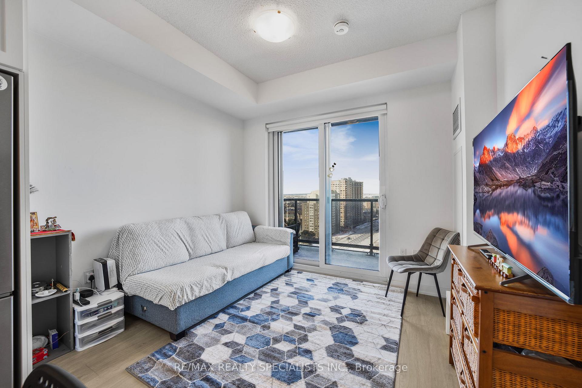 1 Bedroom Condo at 8 Nahani,  Mississauga For sale