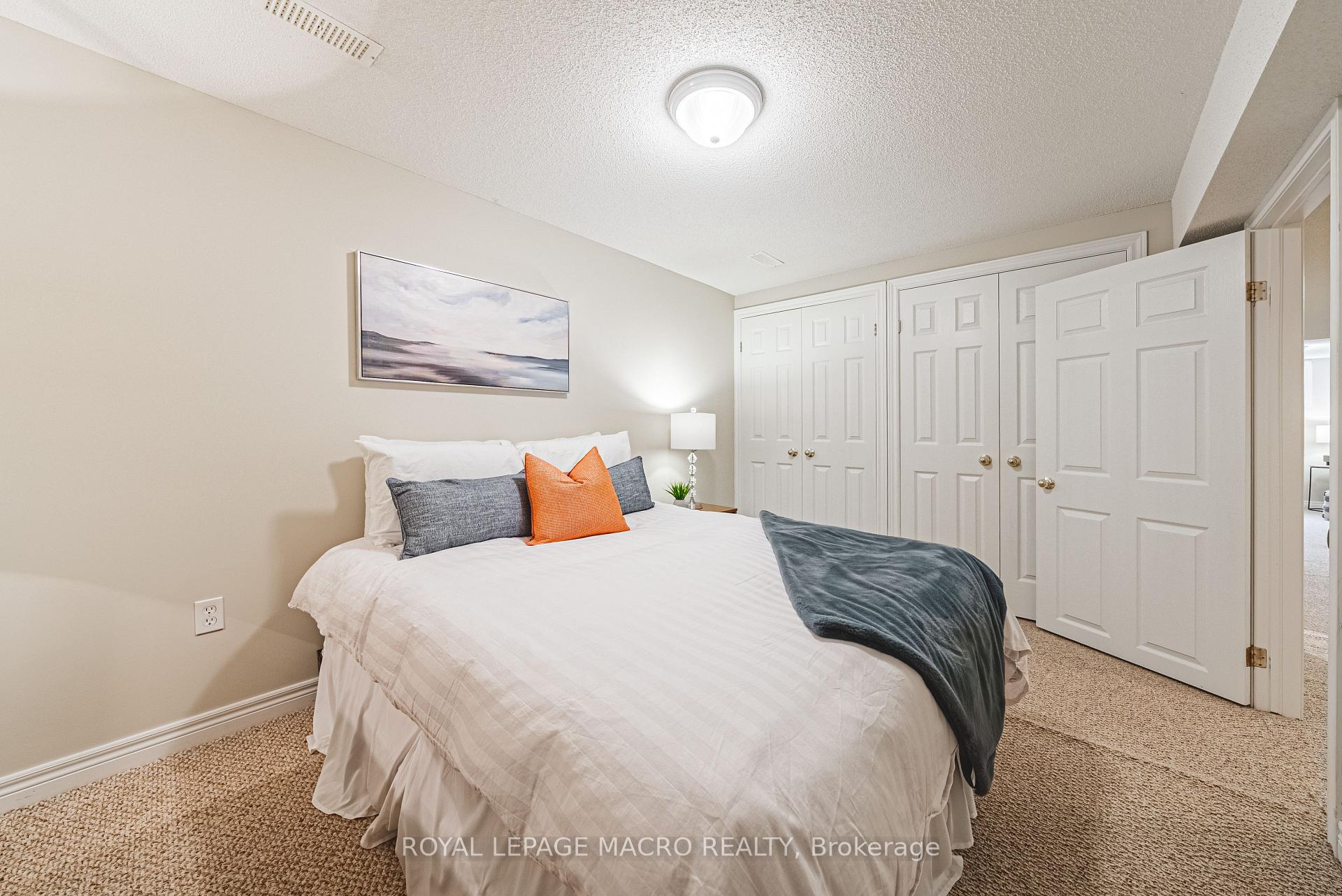 1 Bedroom Condo at 34 Southbrook, Hamilton For sale